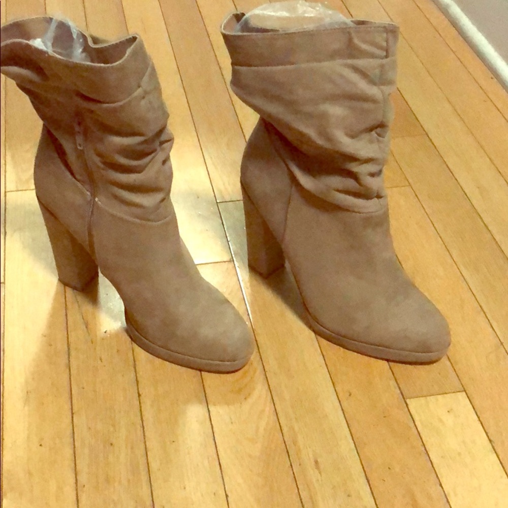 Suede heeled boots